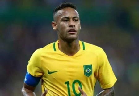 neymar-mours-to-footballe-550x382
